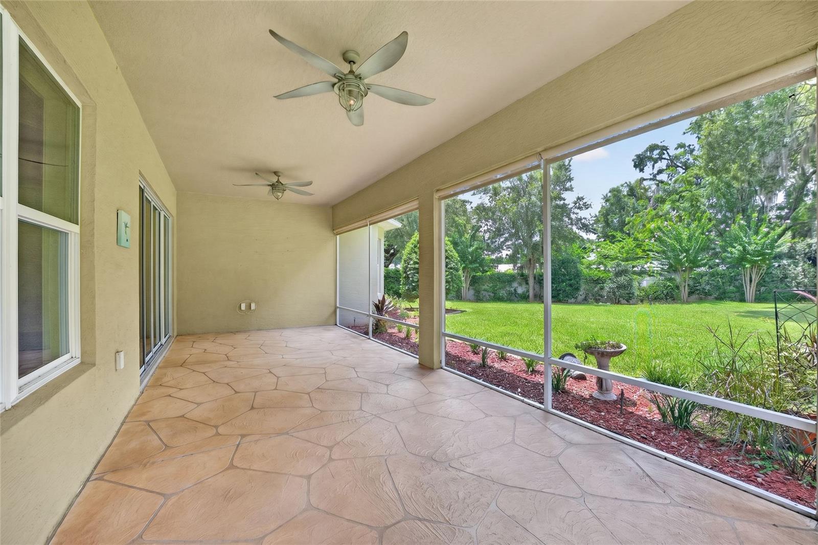 LAKESIDE LANDINGS - THE ENCLAVE - Residential