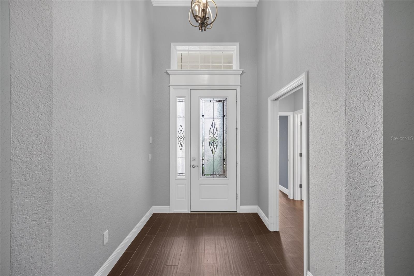 LAKESIDE LANDINGS - THE ENCLAVE - Residential