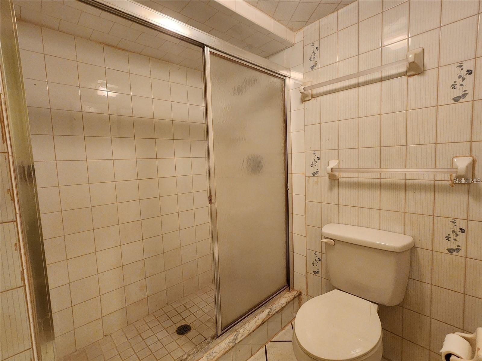 WHITE LAKE SUB - Residential Lease