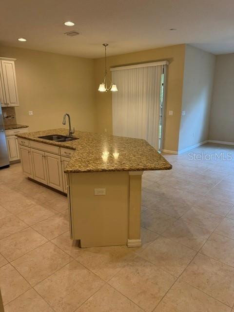 LEXINGTON COMMONS - Residential Lease