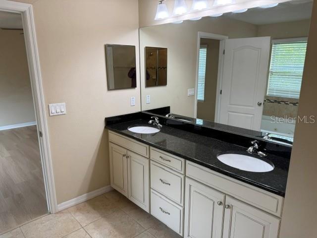 LEXINGTON COMMONS - Residential Lease