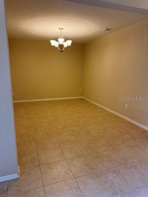 LEXINGTON COMMONS - Residential Lease