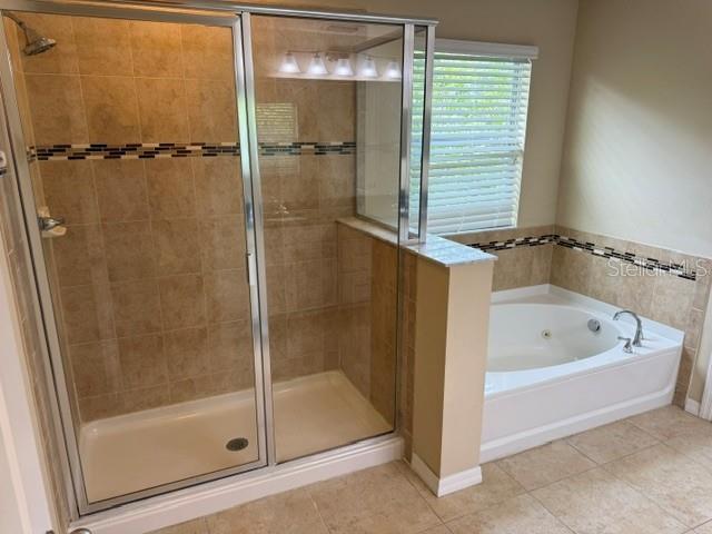 LEXINGTON COMMONS - Residential Lease