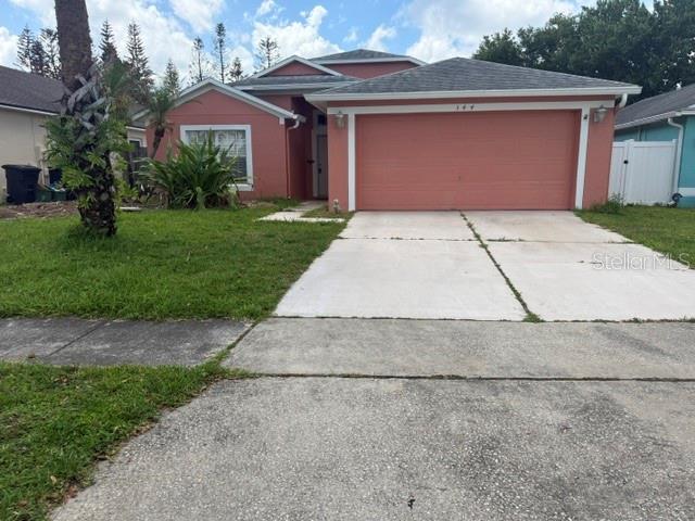 Welcome Home
Warm and Cozy 3/2 SF Home with 2 Car Garage.  Low HOA
Zoned for Top Rated Seminole County Schools, Newer Roof 2018, Water Heater 2023, Air Handler 2025, Ext Paint 2025
Minutes to I-4, 417, Sunrail, Parks, Trails, Golf Courses Much much Dinning and Shopping. Farmers Market on Saturdays
Thinking or a Dedicated Pickle Player must SEE New Pickleball Court
Looking for Convenience and Comfort in 32746  Welcome Home
Schedule your appointment today.