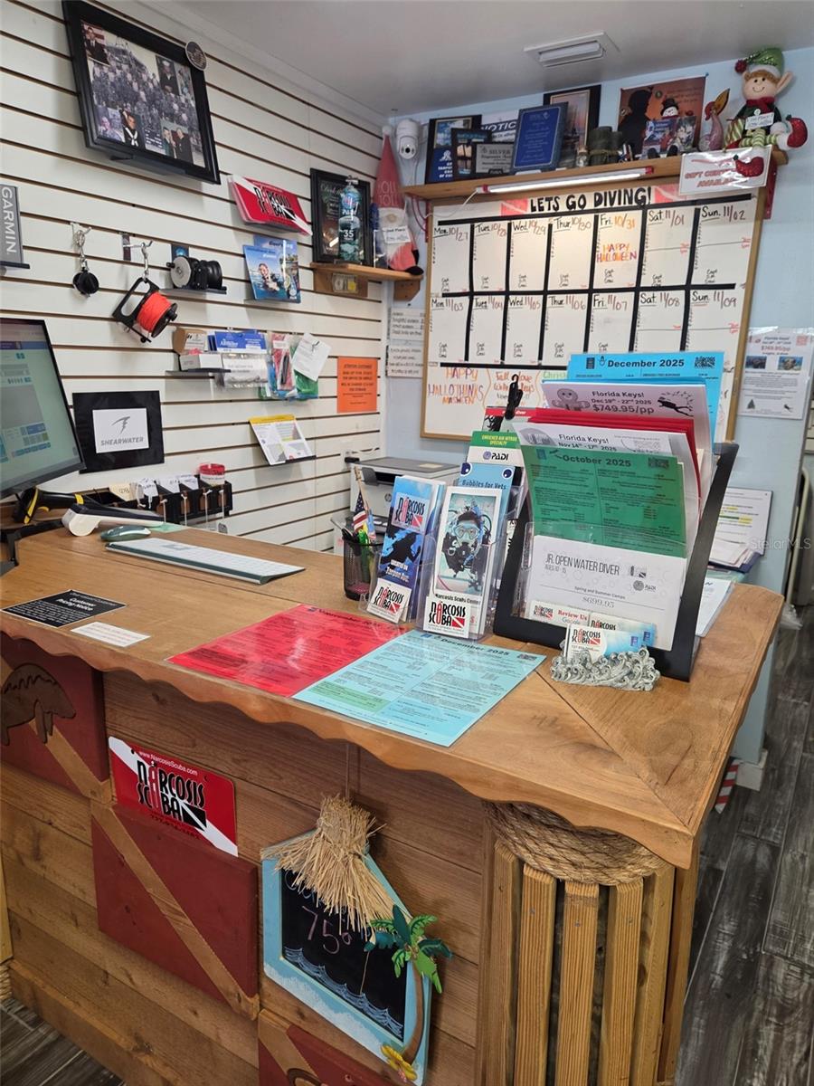 MAGNOLIA HEIGHTS - Commercial Sale