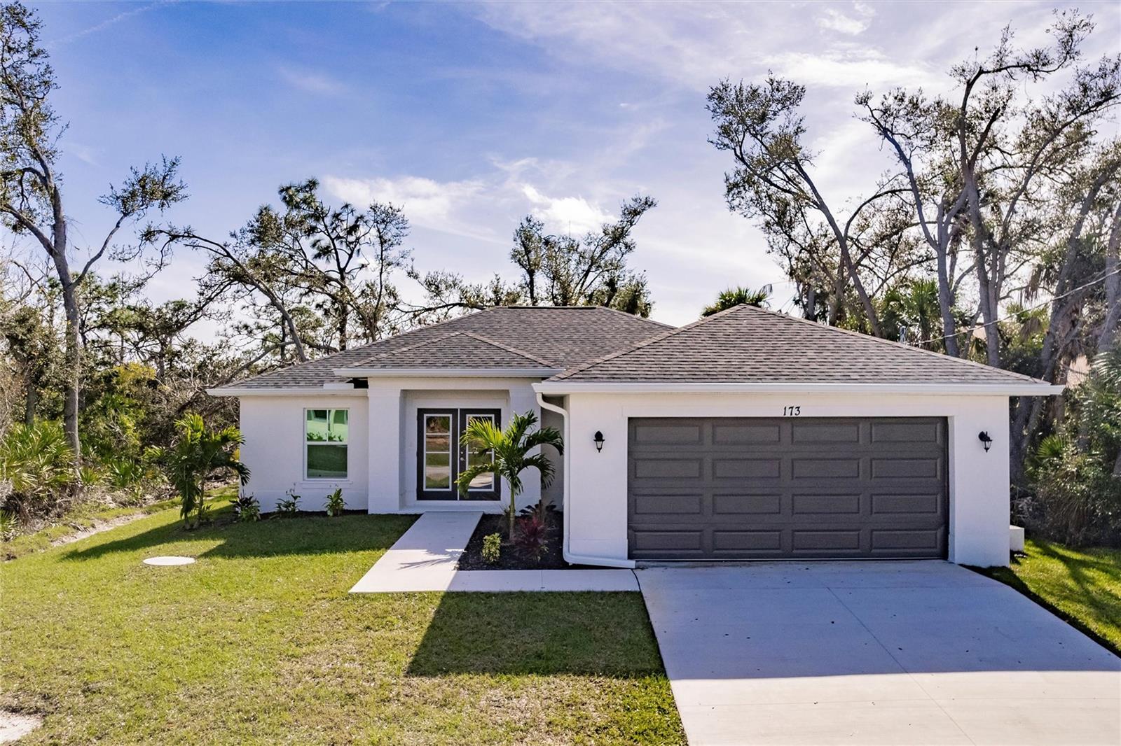 ROTONDA LAKES - Residential