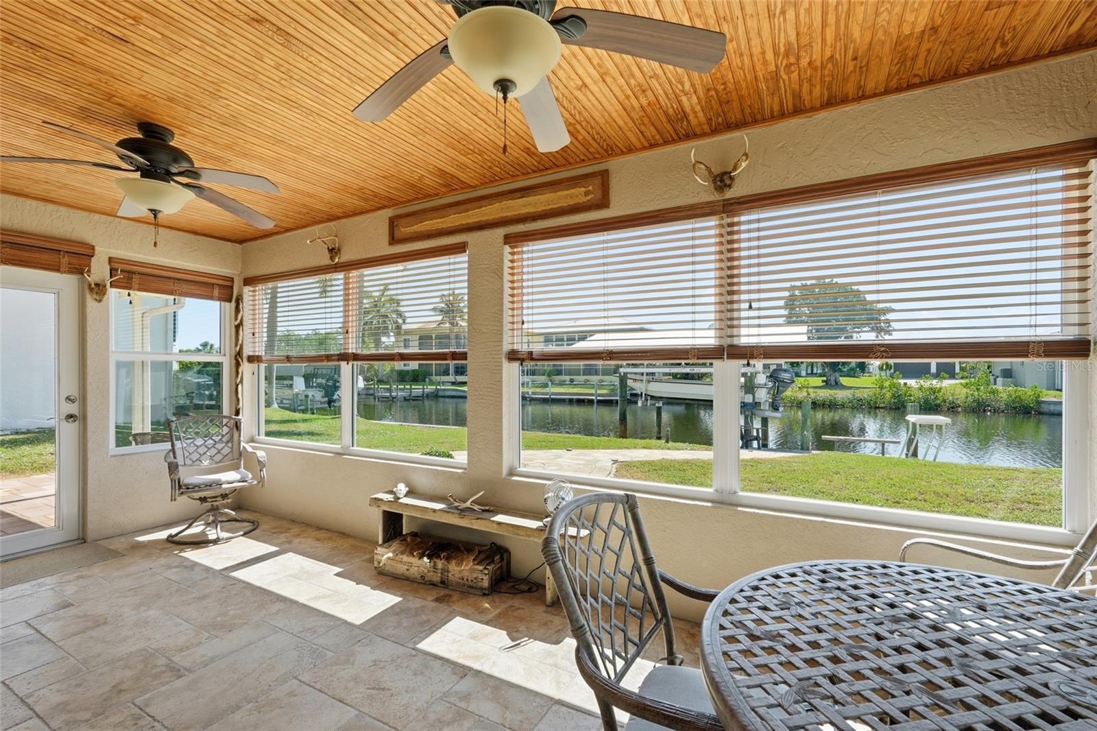 RIO VILLA - Residential