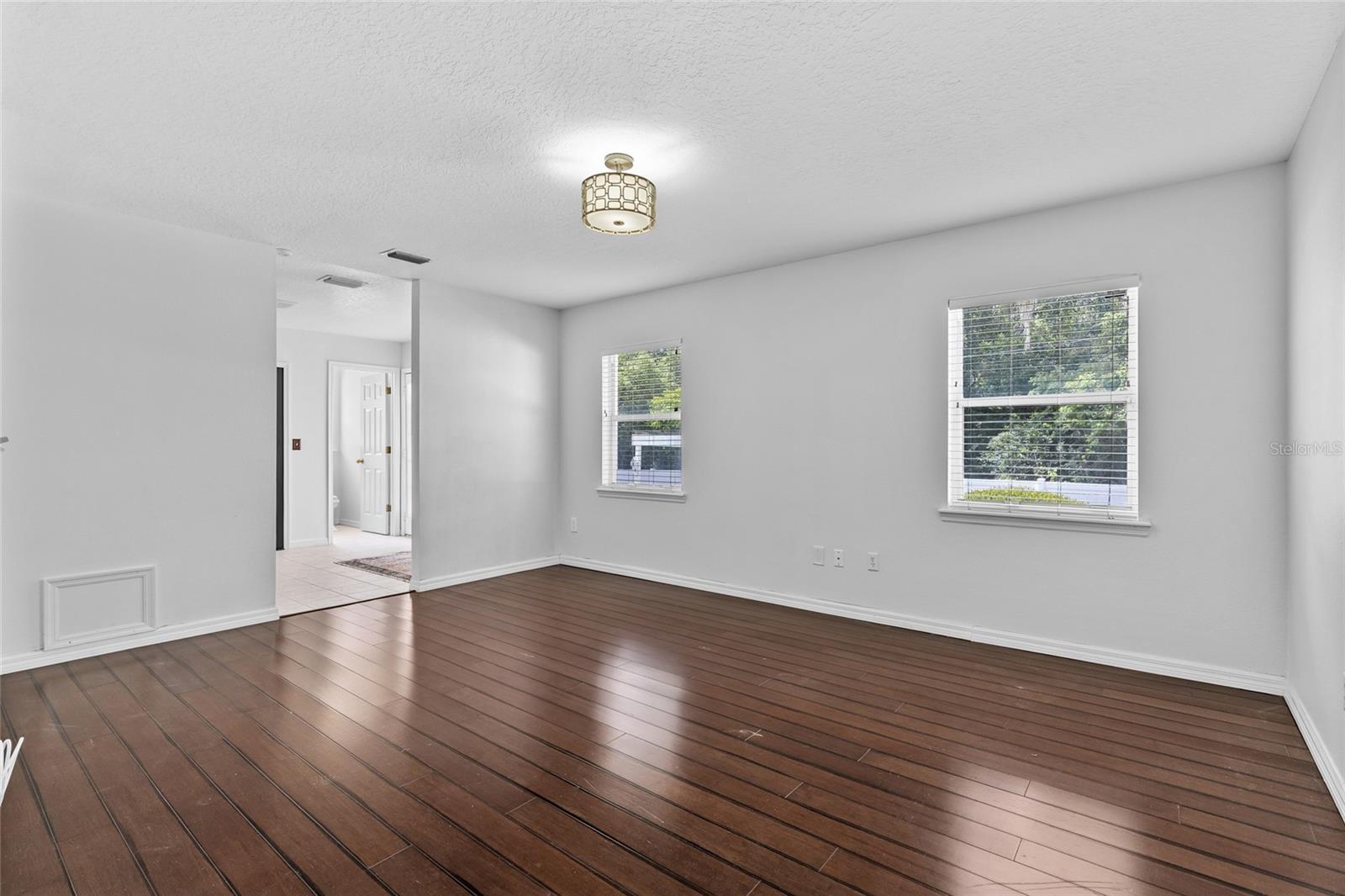 CRYSTAL LAKE WINTER HOMES - Residential