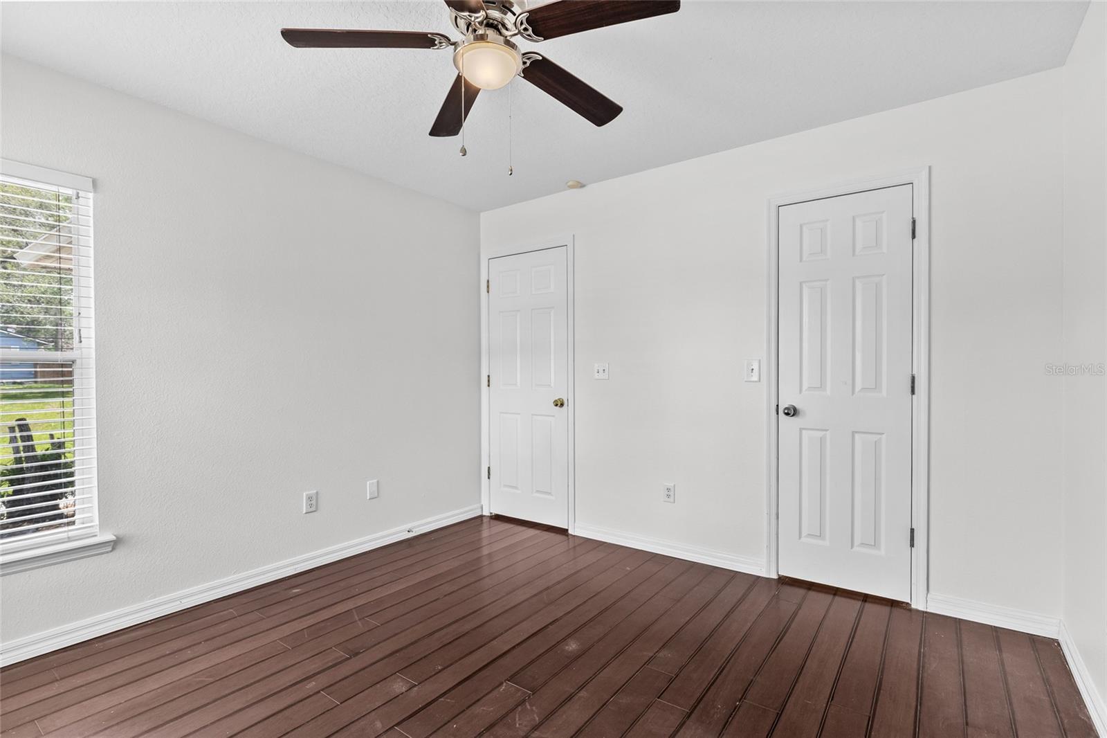 CRYSTAL LAKE WINTER HOMES - Residential