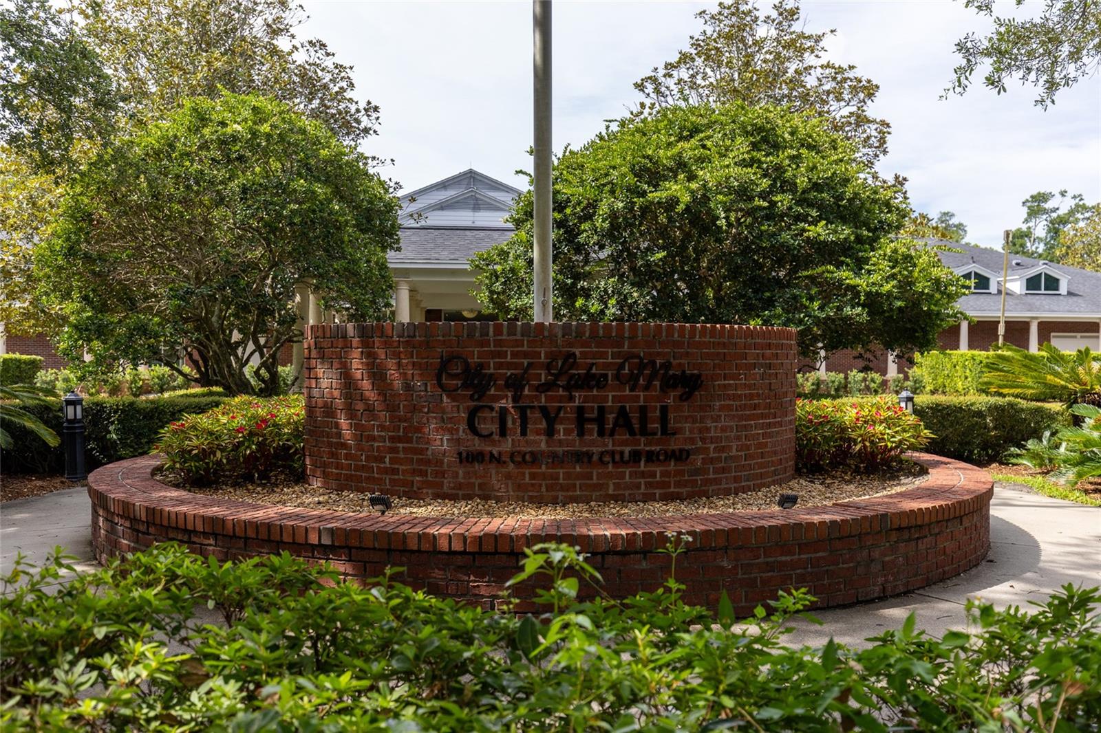 CRYSTAL LAKE WINTER HOMES - Residential
