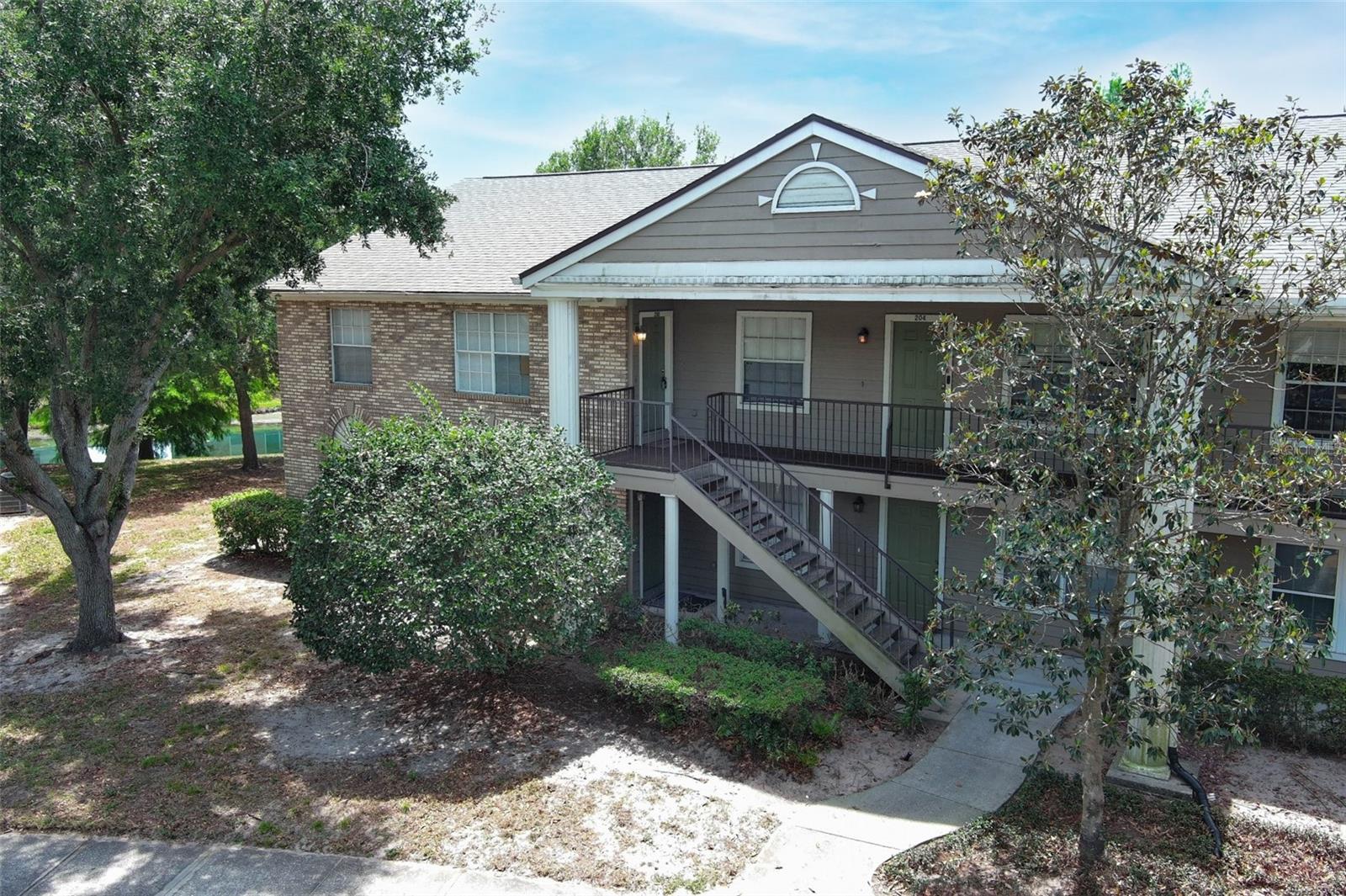 HUNTERS RESERVE A CONDO - Residential