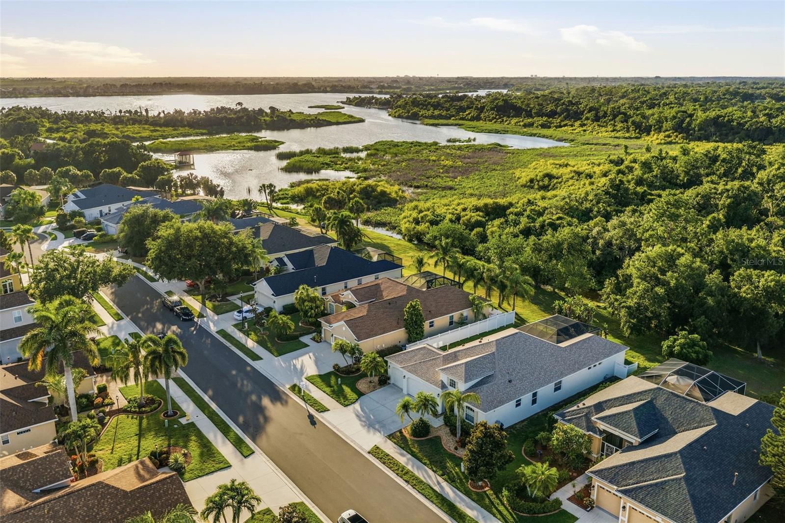 WHISPER BEND - Residential
