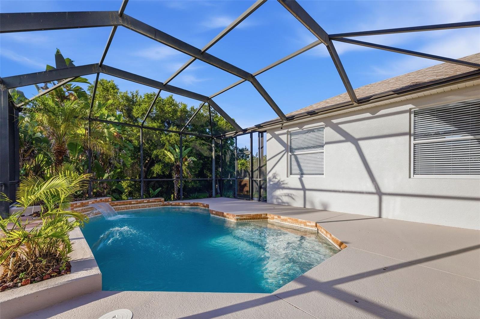 WHISPER BEND - Residential