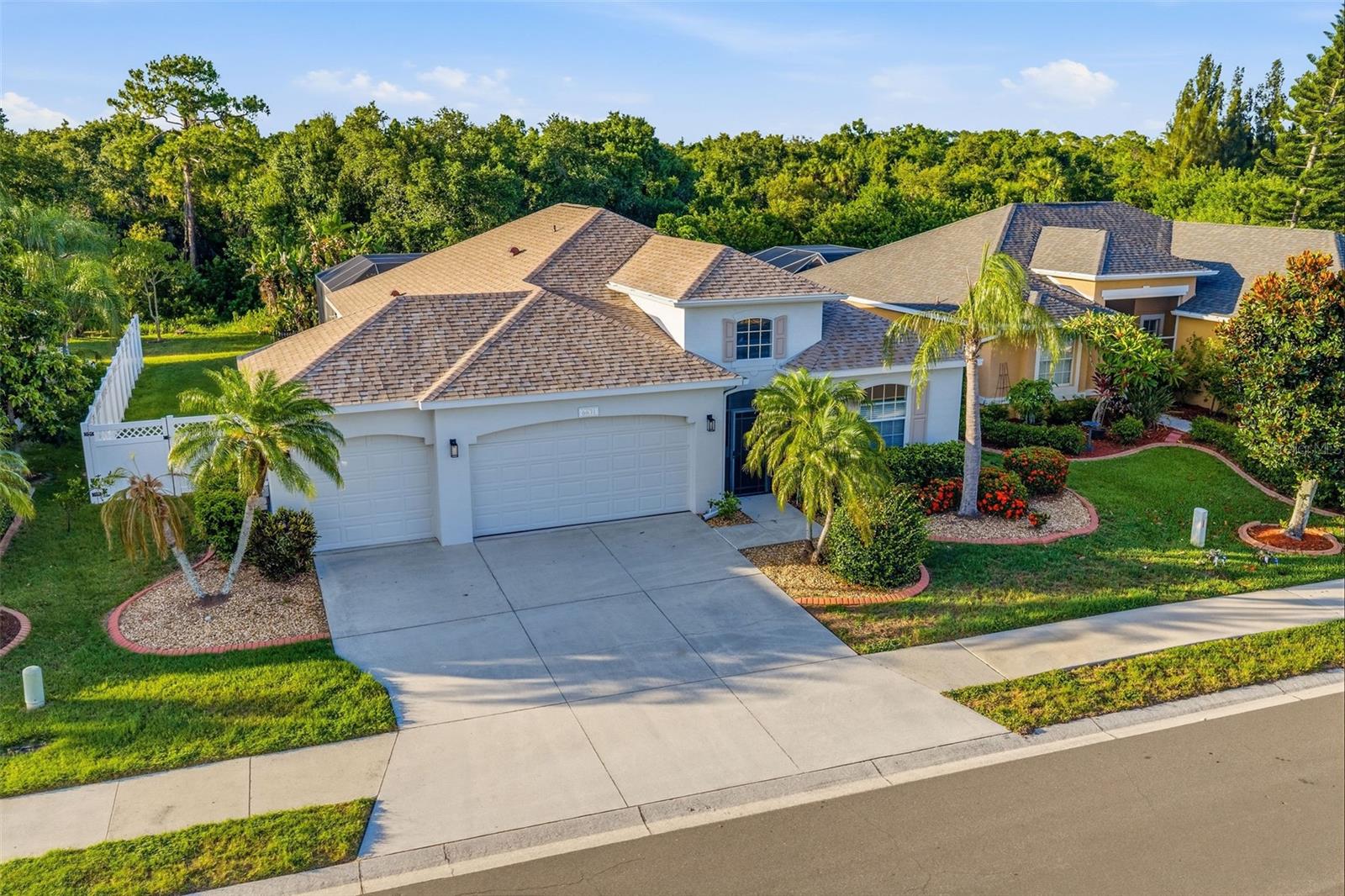 WHISPER BEND - Residential