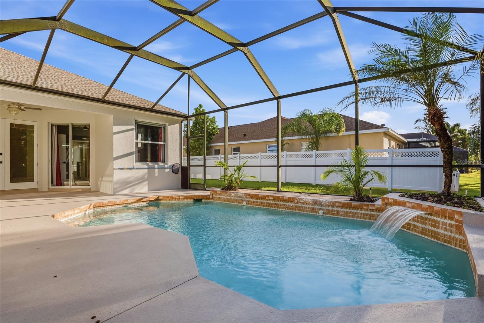 WHISPER BEND - Residential