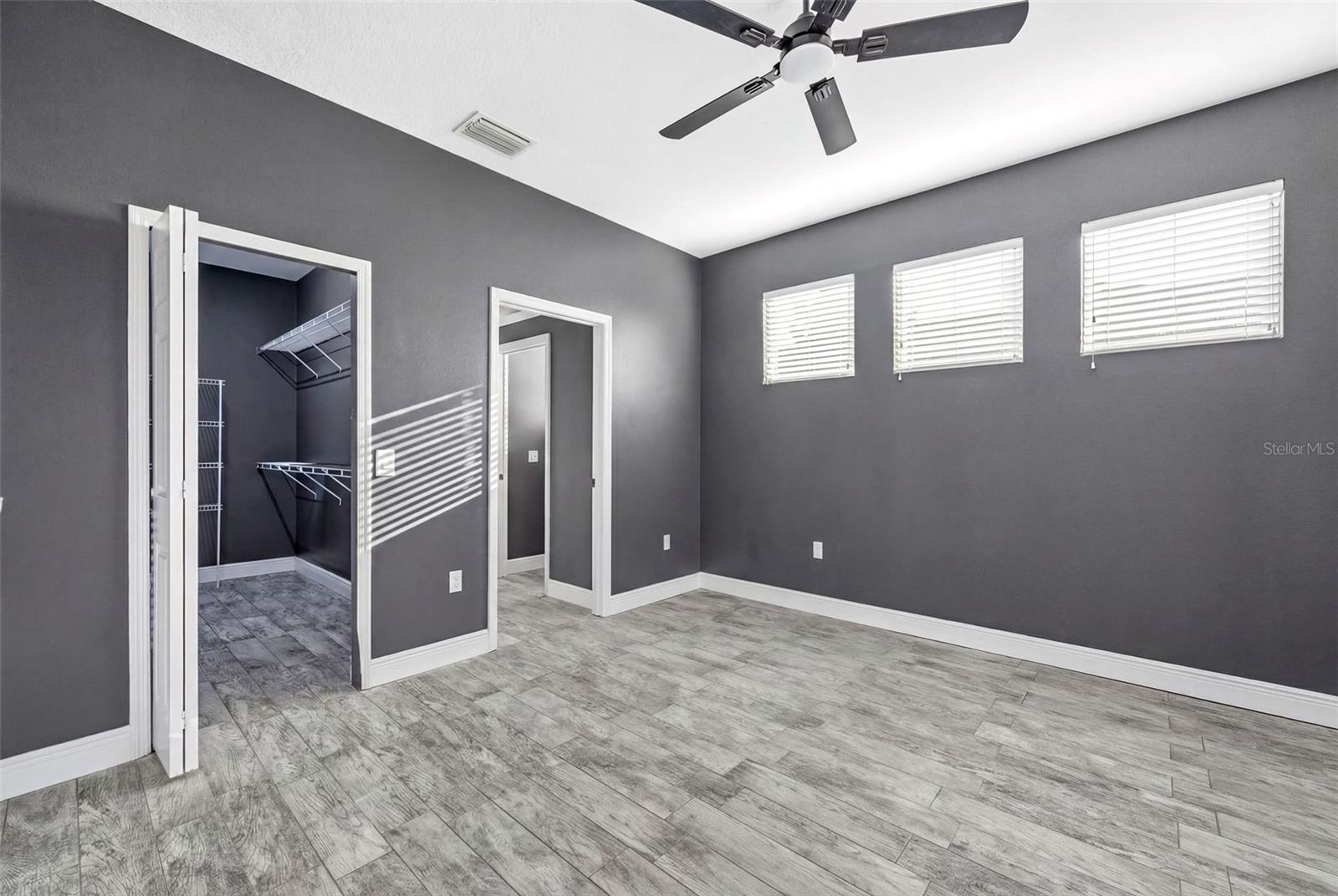 WHISPER BEND - Residential