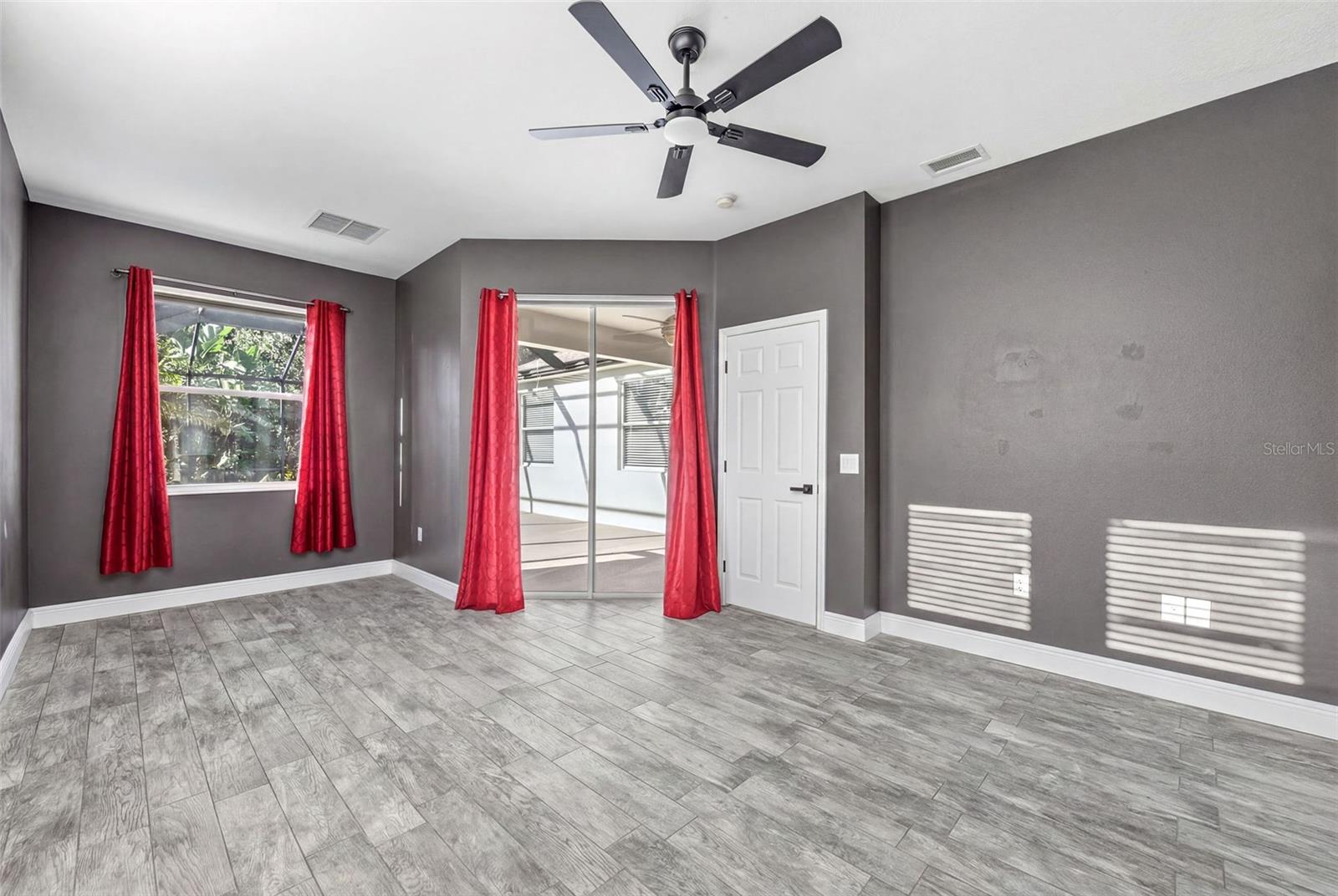 WHISPER BEND - Residential