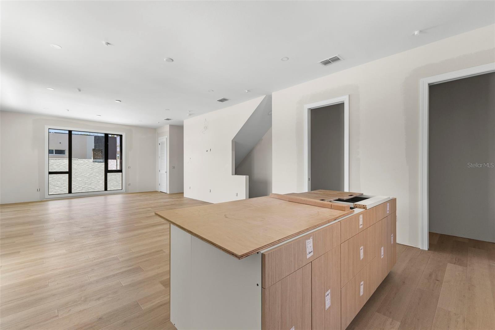 14TH STREET VILLAS - Residential