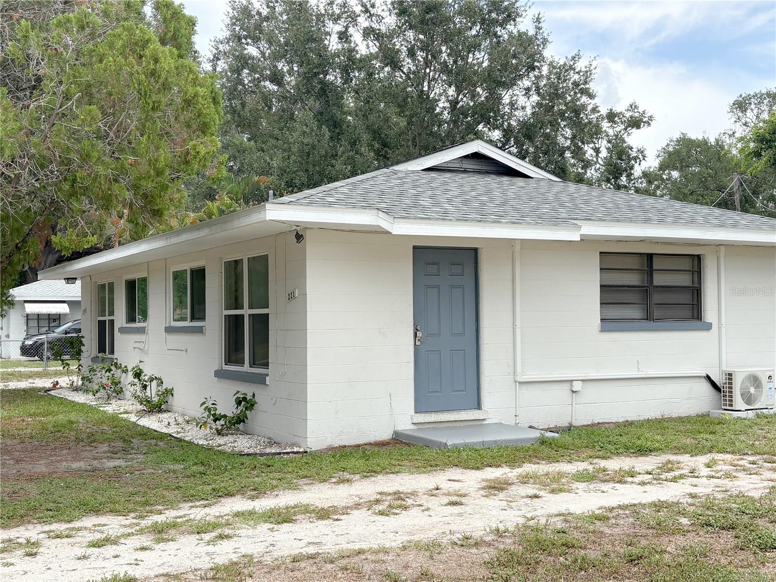 BARKERS RESUBDIVIDED - Residential Lease