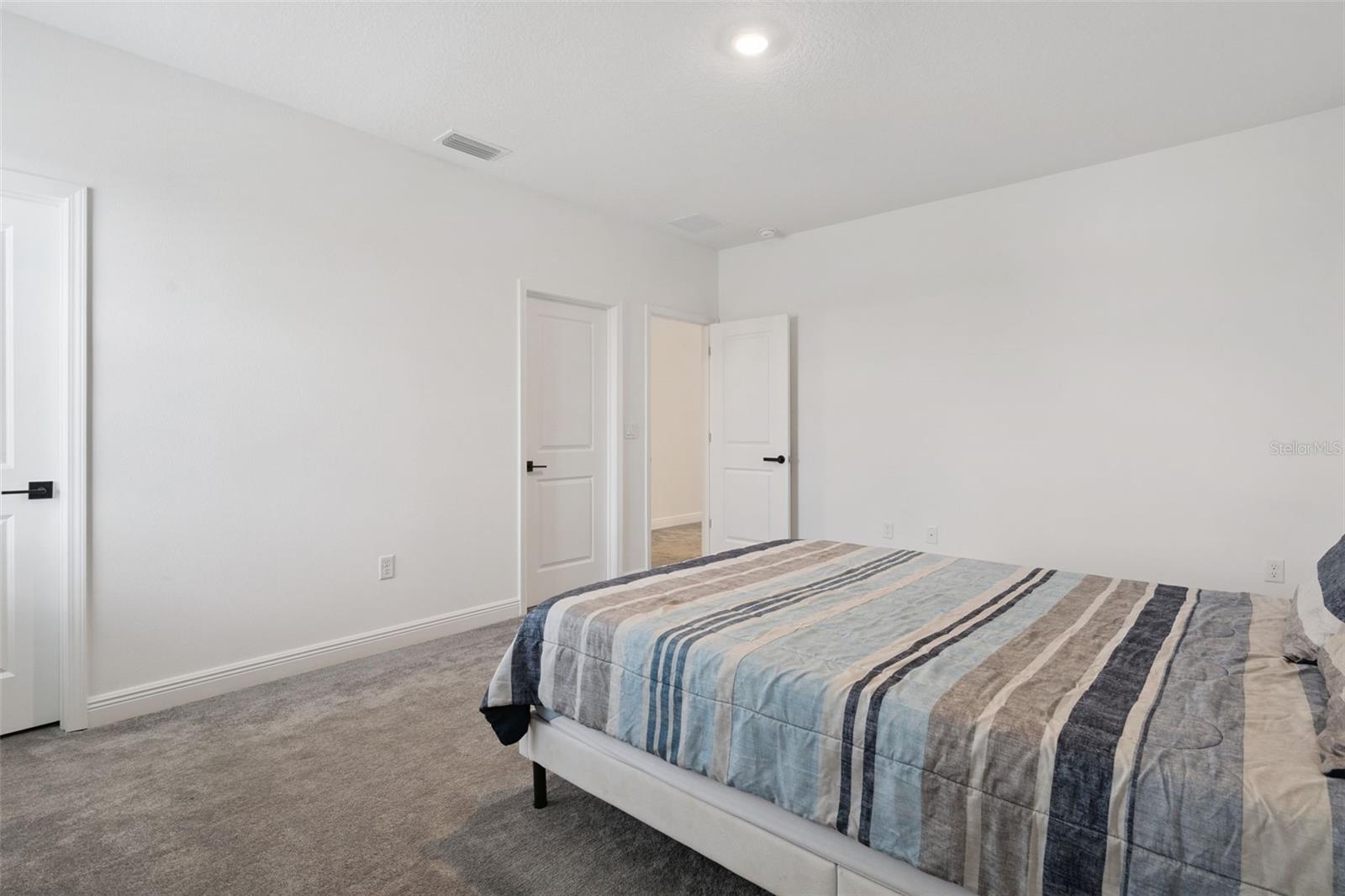 VILLAGES/MINNEOLA HILLS PH 3 - Residential Lease