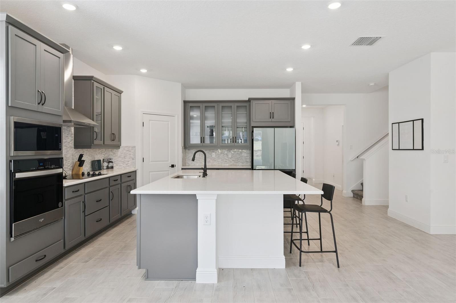 VILLAGES/MINNEOLA HILLS PH 3 - Residential Lease