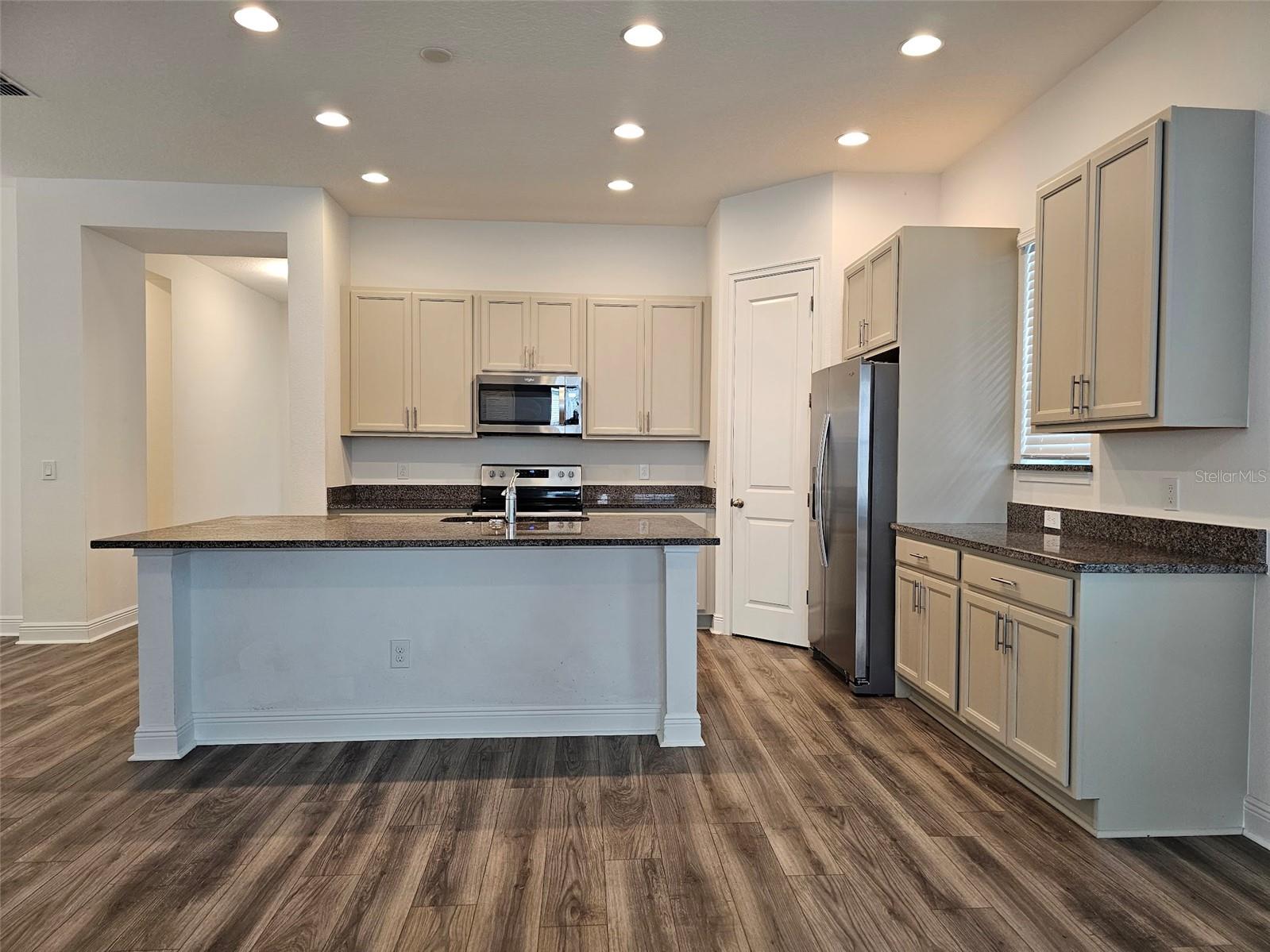 LAUREATE PARK PH 4 - Residential Lease