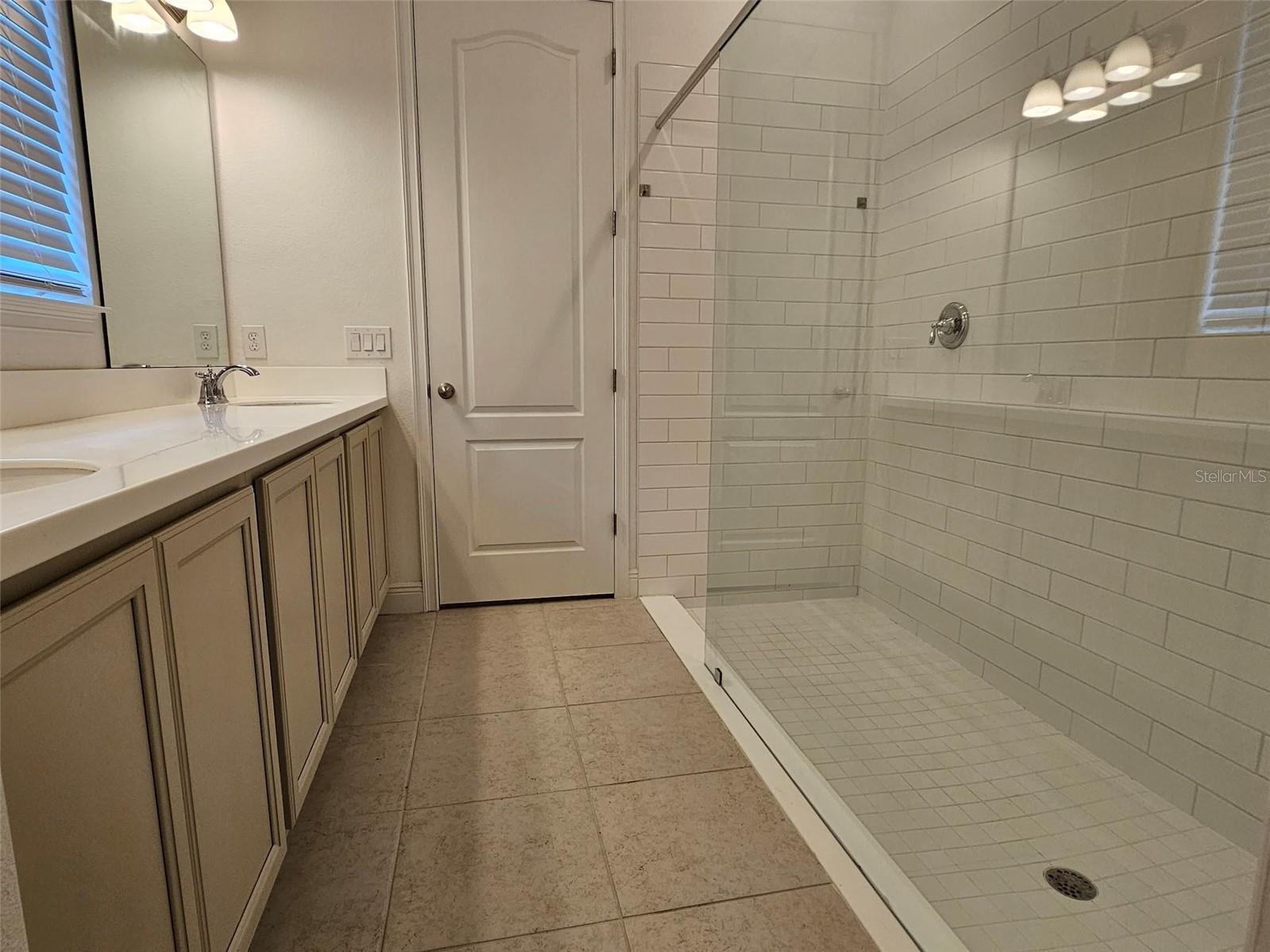 LAUREATE PARK PH 4 - Residential Lease