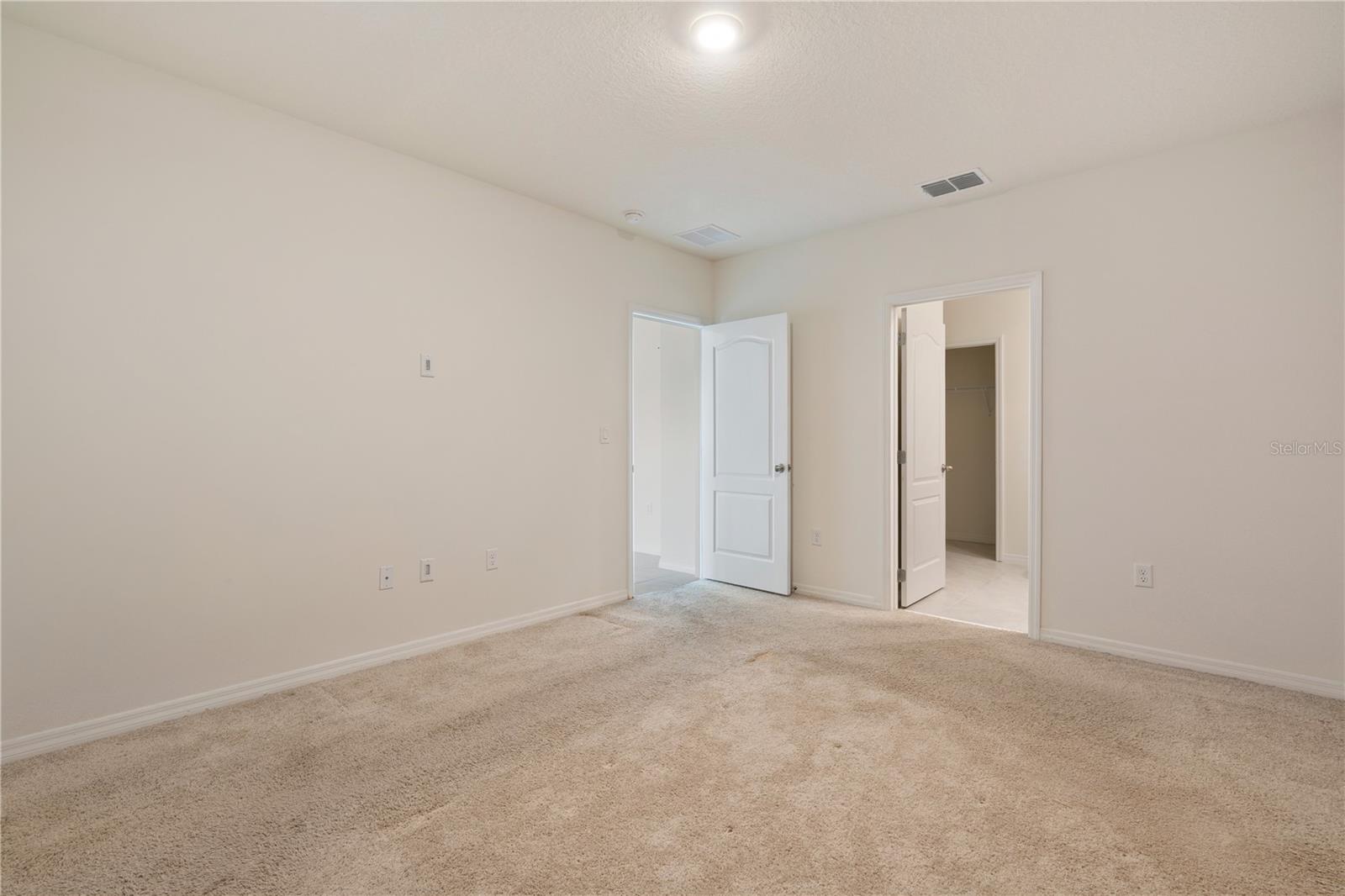 FOREST LAKE PH 1 - Residential Lease