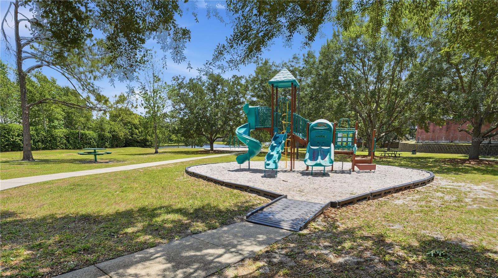 WEKIVA PARK TWNHMS - Residential