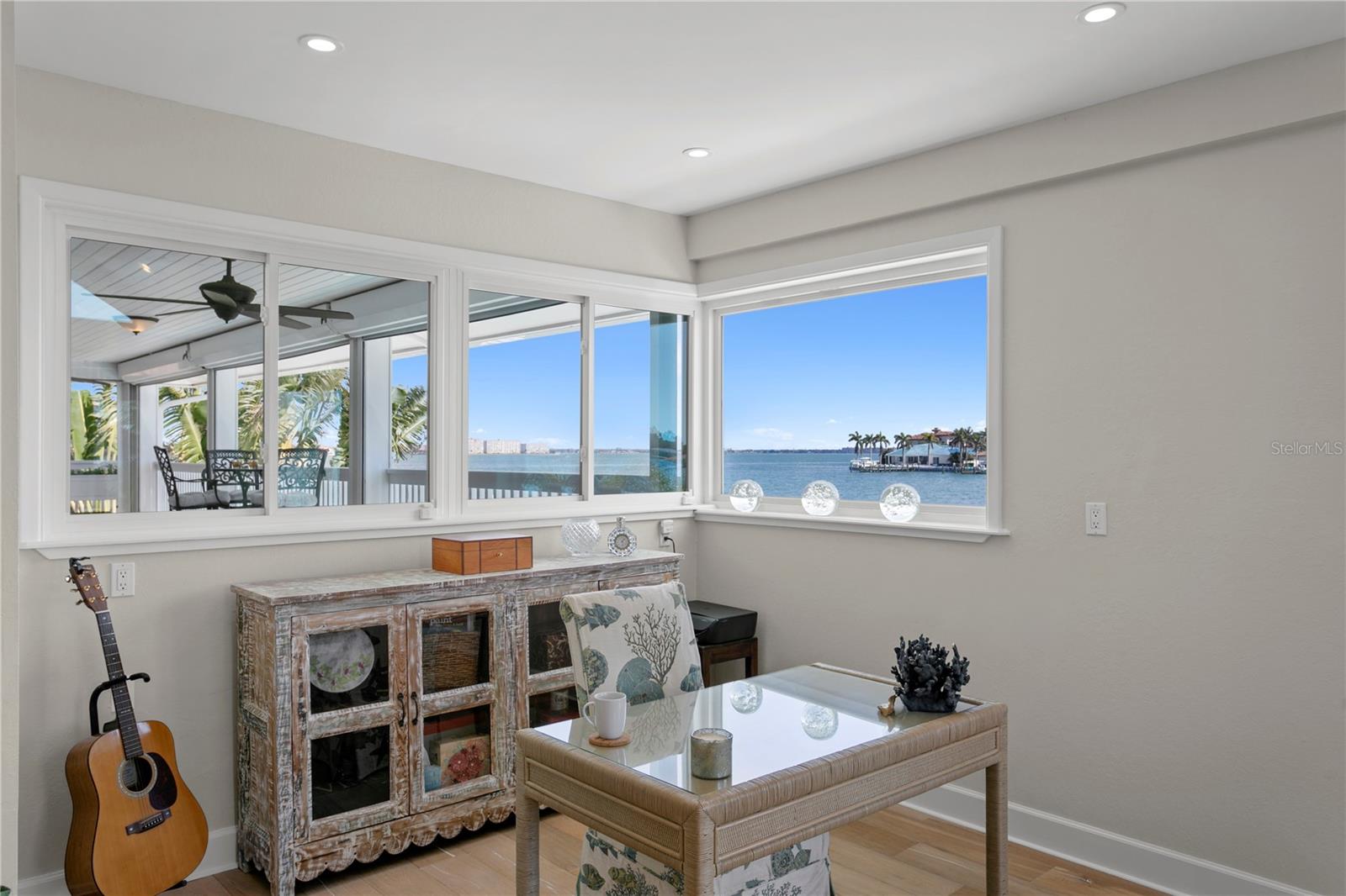 BAHIA SHORES - Residential