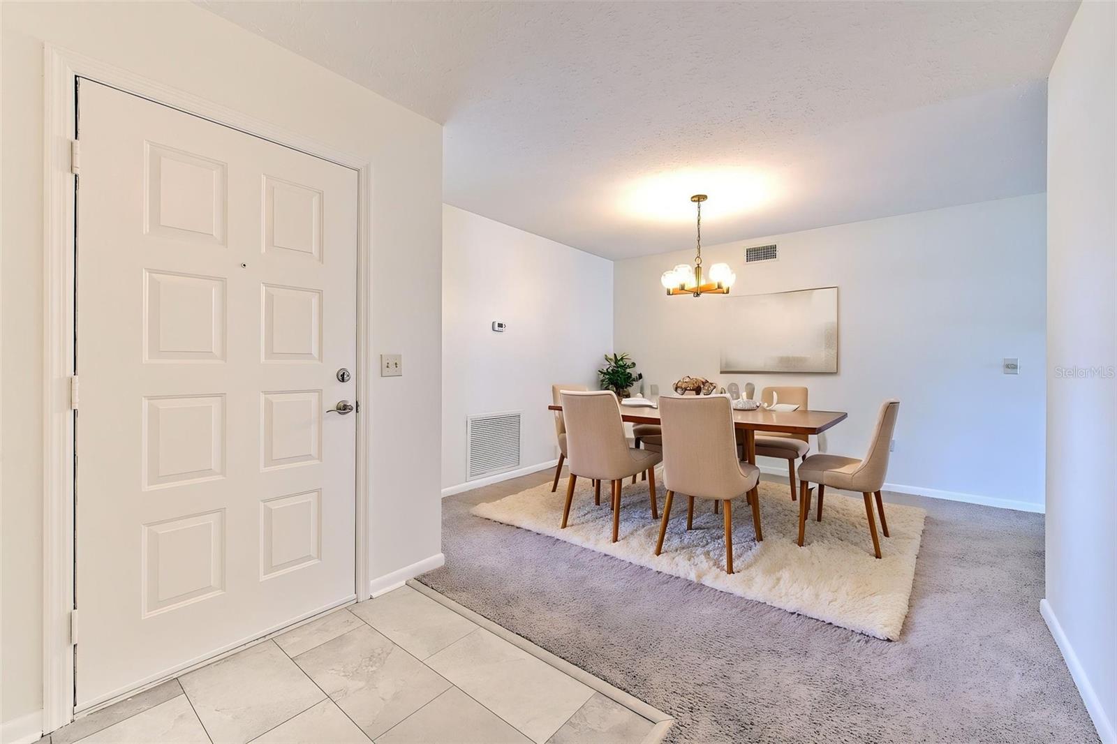 WINDEMERE UNIT III LOT 8 BLOCK 5 - Residential