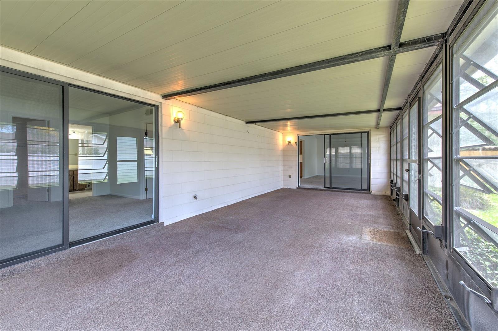 WINDEMERE UNIT III LOT 8 BLOCK 5 - Residential