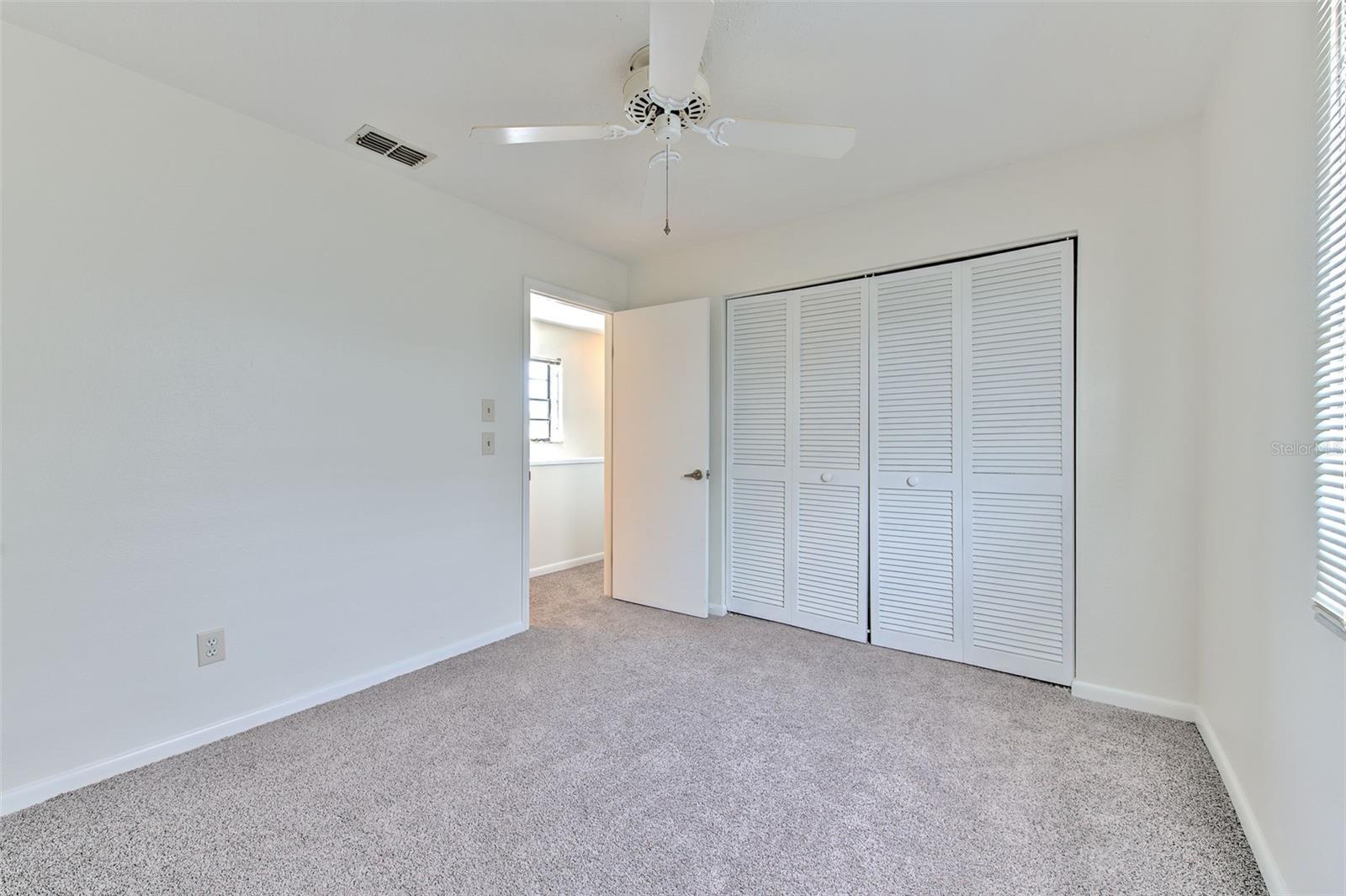 WINDEMERE UNIT III LOT 8 BLOCK 5 - Residential