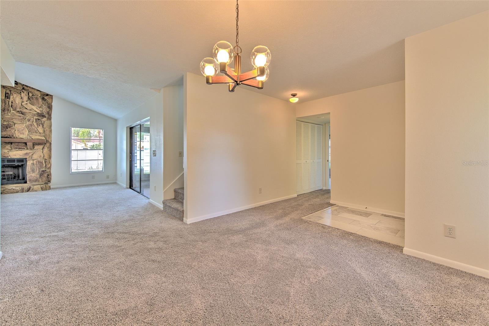 WINDEMERE UNIT III LOT 8 BLOCK 5 - Residential