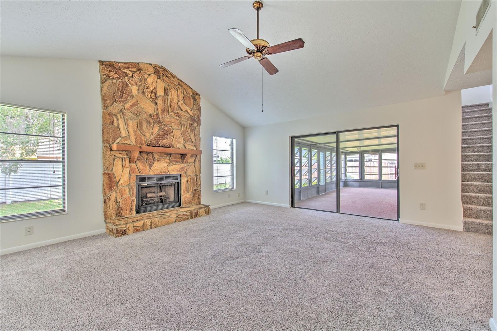 WINDEMERE UNIT III LOT 8 BLOCK 5 - Residential