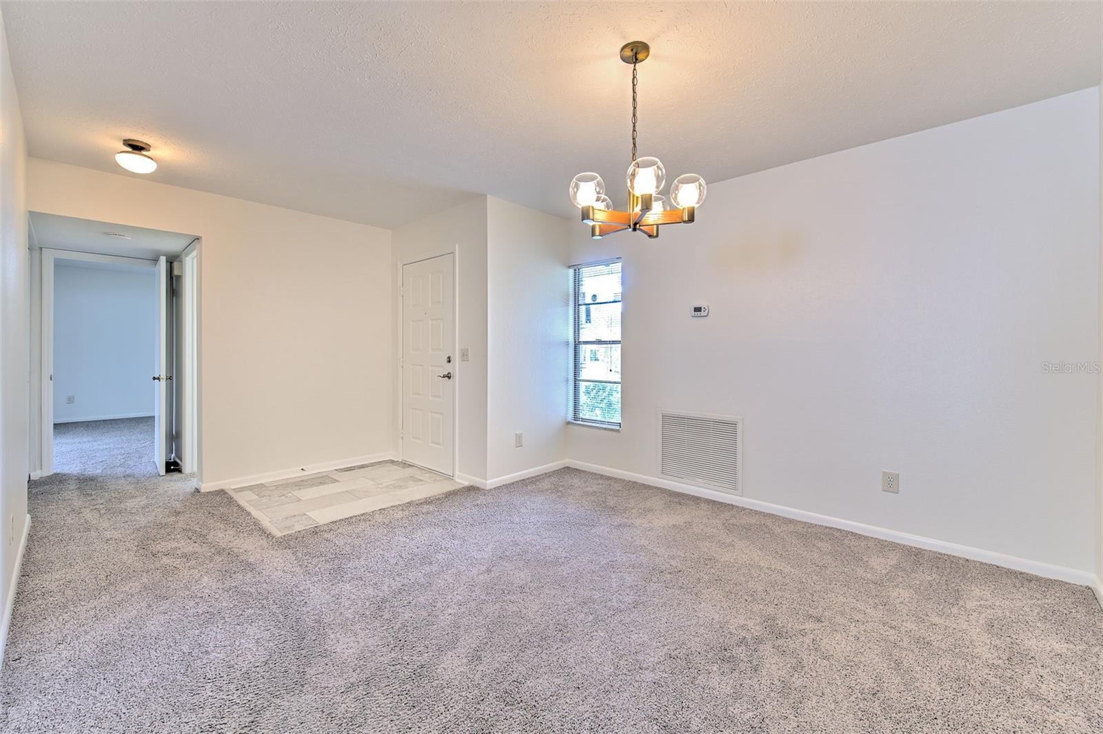 WINDEMERE UNIT III LOT 8 BLOCK 5 - Residential