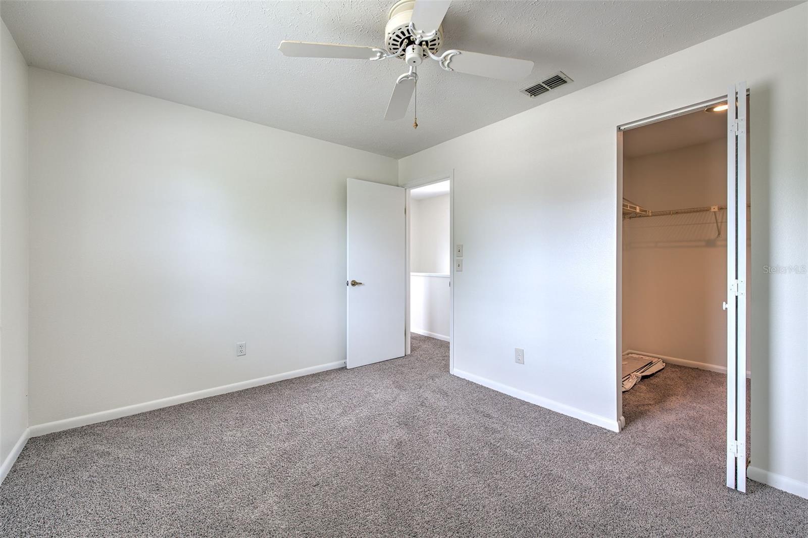 WINDEMERE UNIT III LOT 8 BLOCK 5 - Residential