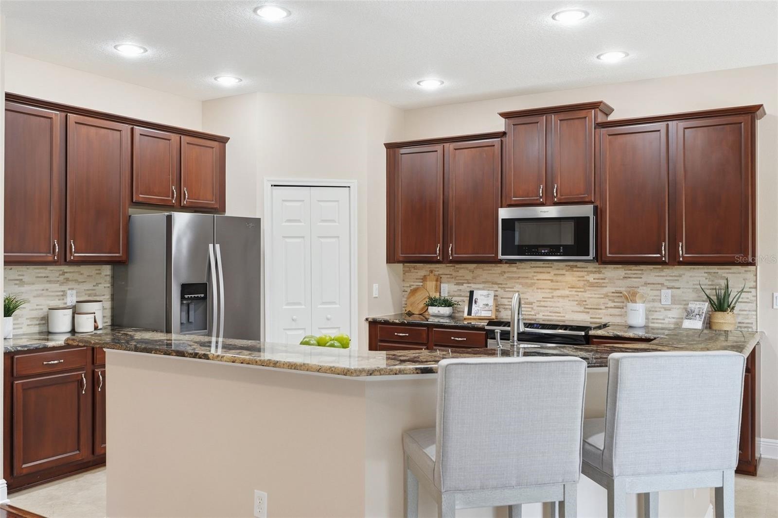 WEST POINT COMMONS - Residential
