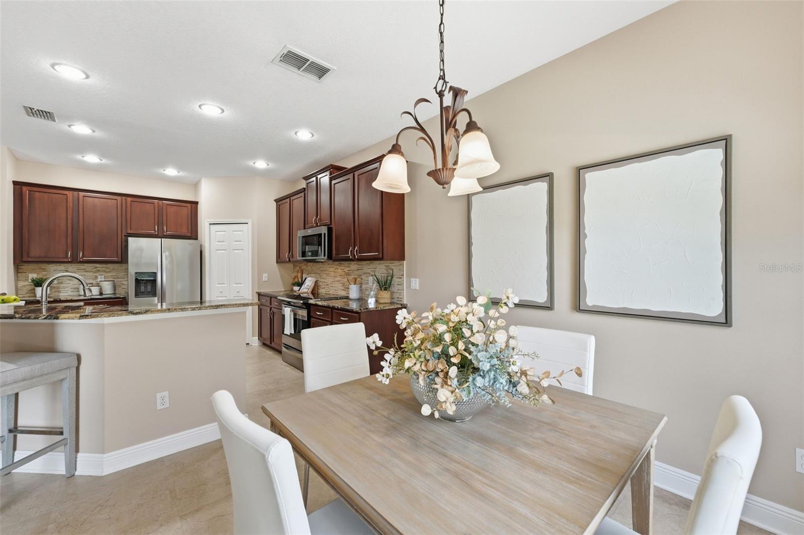 WEST POINT COMMONS - Residential