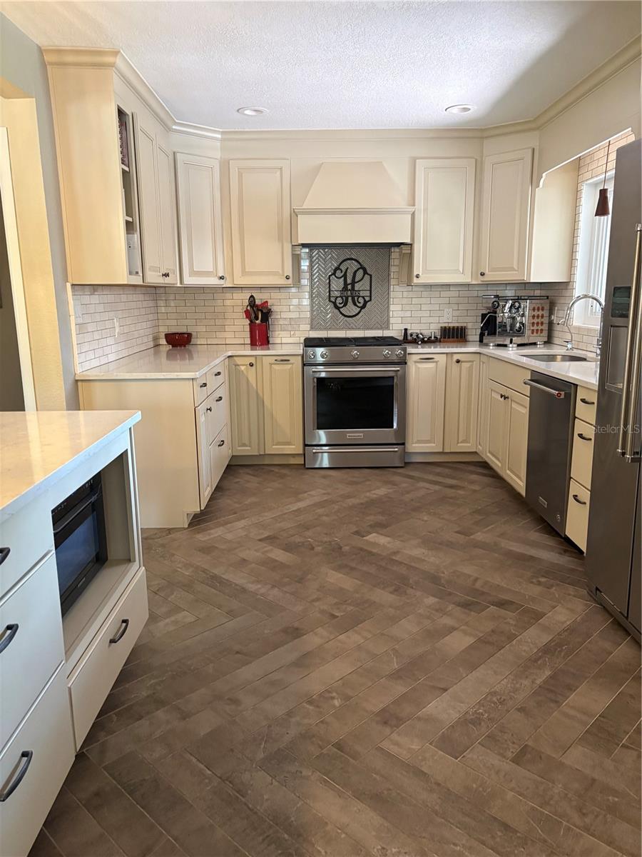 DEL CREST - Residential