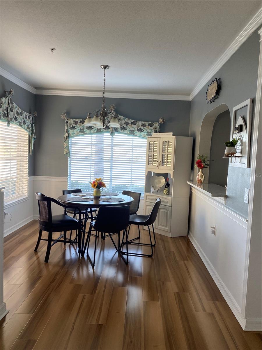 LAKESIDE VILLAGE TOWNHOME - Residential