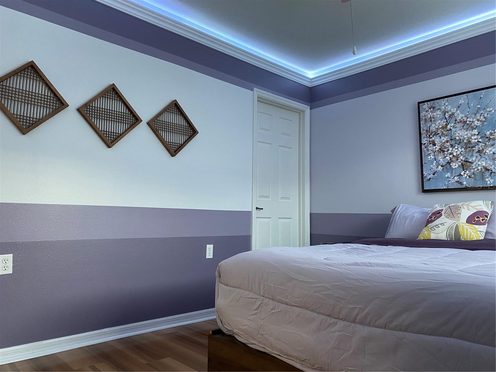 LAKESIDE VILLAGE TOWNHOME - Residential