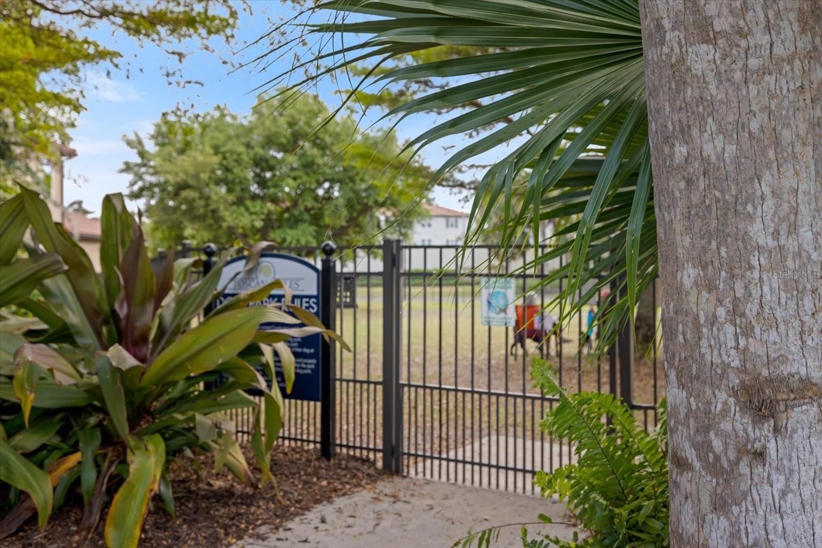 TOSCANA ISLES UN 1 - Residential