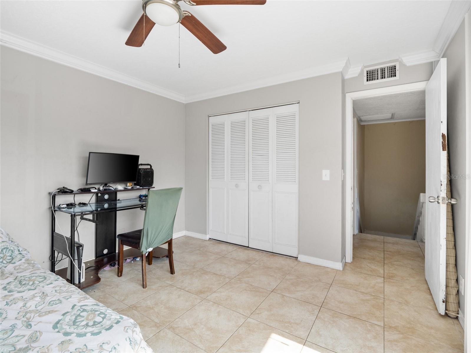 VISTA OAKS WEST - Residential