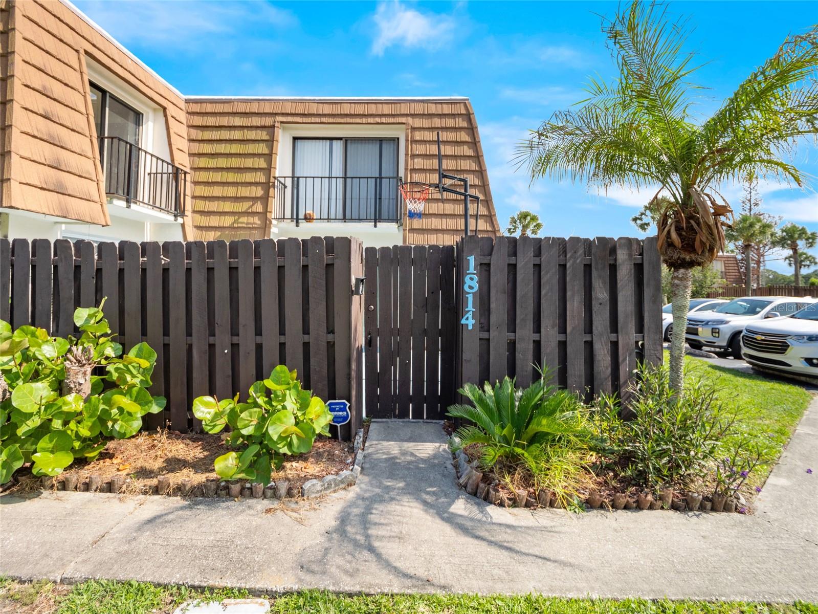 VISTA OAKS WEST - Residential