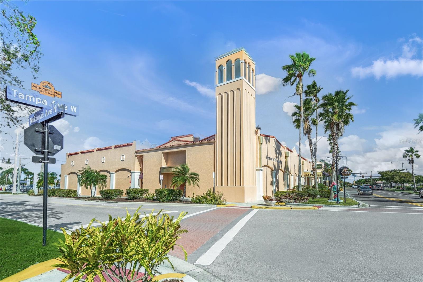 COUNTRY CLUB ESTATES - Residential