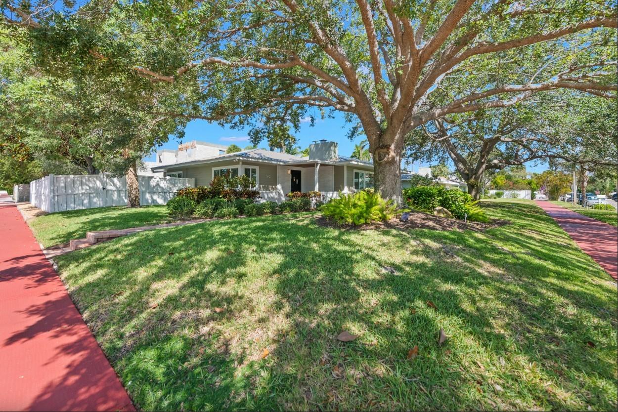 SAINT ARMANDS DIV JOHN RINGLING ESTATES - Residential