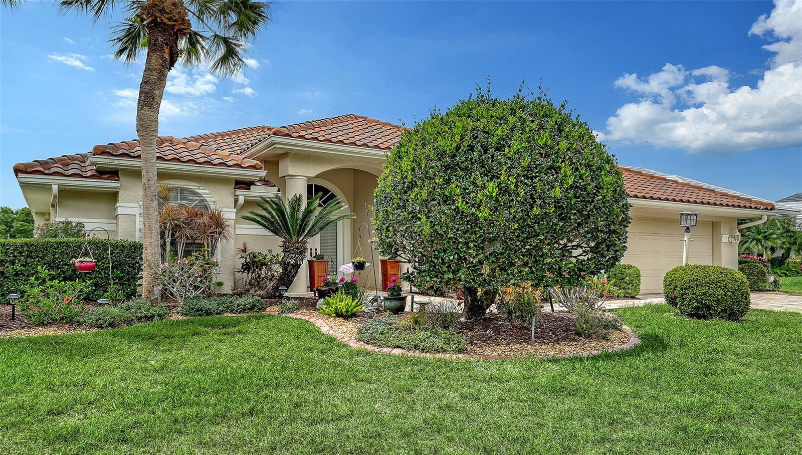GOVERNORS GREEN - Residential