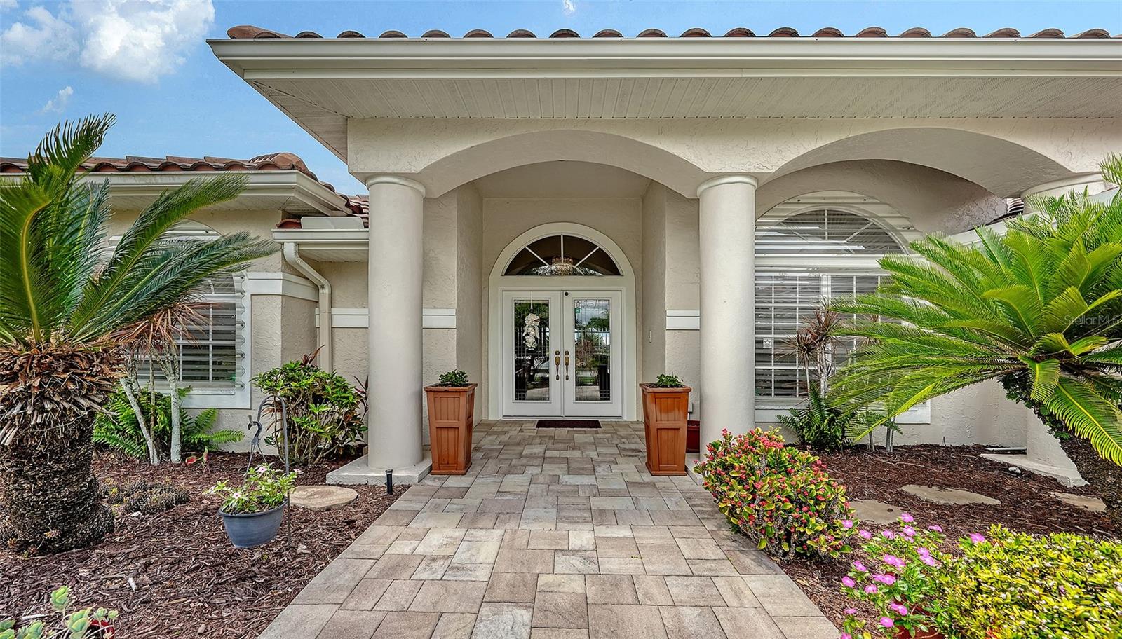 GOVERNORS GREEN - Residential