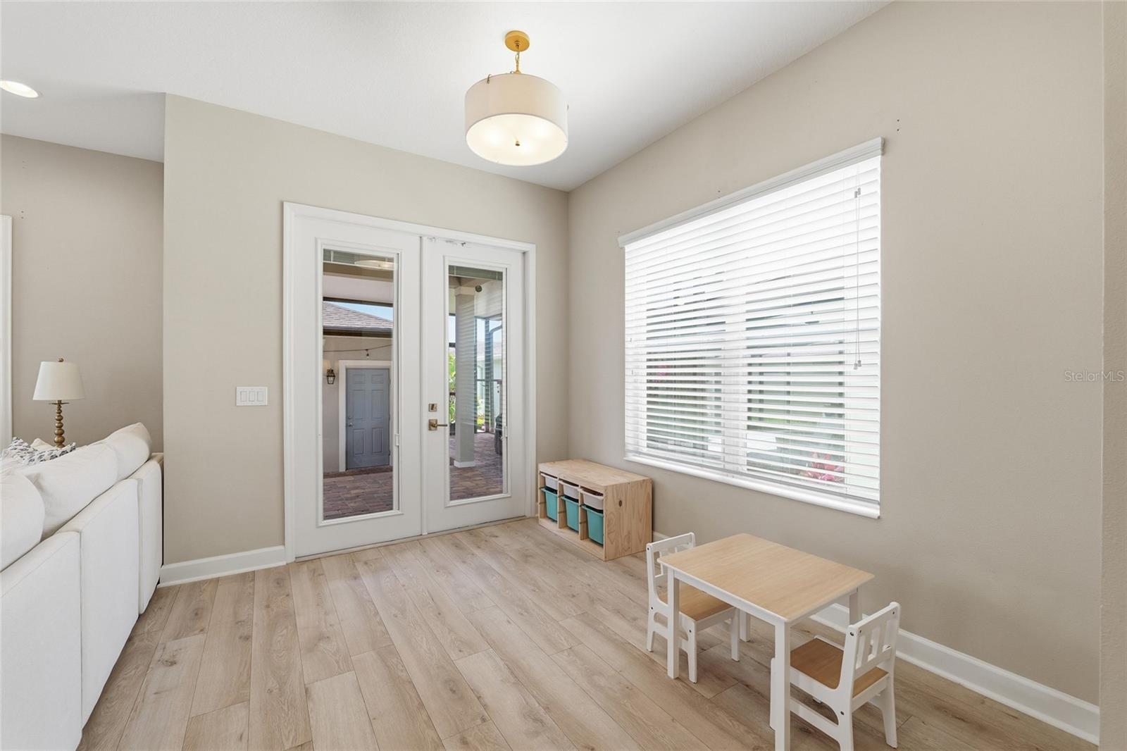 WINTHROP VILLAGE PH TWO-E - Residential